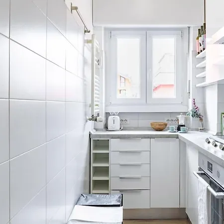 Host4U - Golfo Aranci, Beautiful Apartment In Milan Apartment Mailand